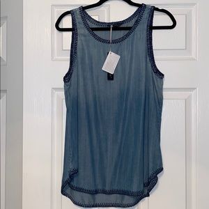 Very nice and light tank top!